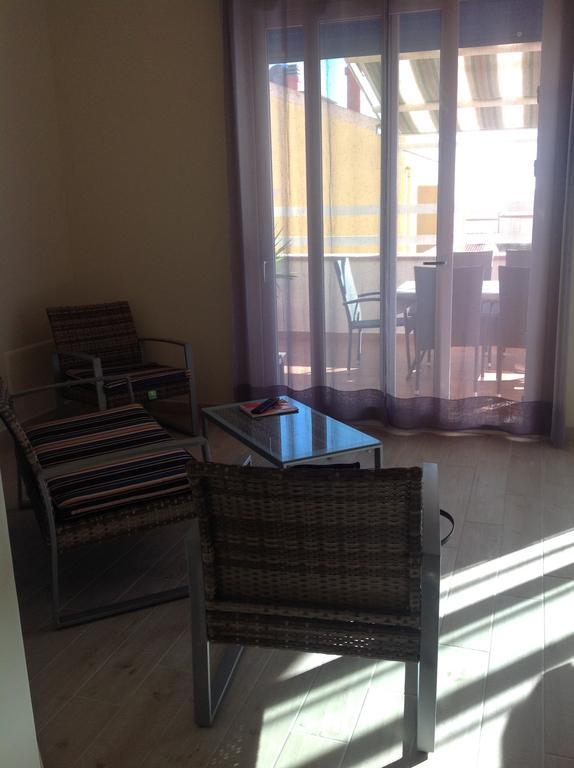 אלגהרו Villamari Apartment מראה חיצוני תמונה