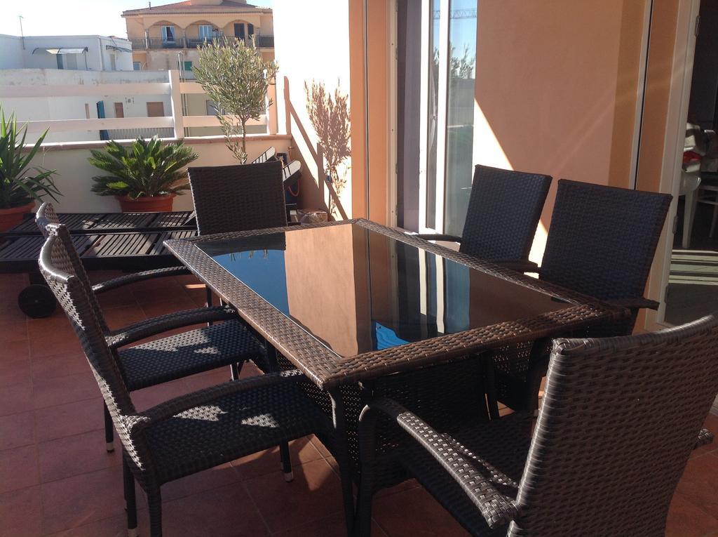אלגהרו Villamari Apartment מראה חיצוני תמונה