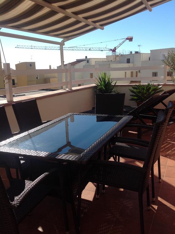 אלגהרו Villamari Apartment מראה חיצוני תמונה